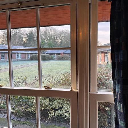 Netley Hall Dorrington Екстер'єр фото